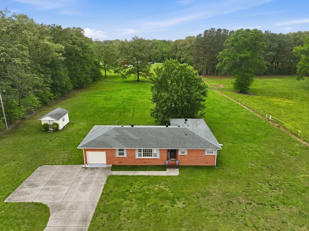 194 Hickory Drive Manchester TN 37355