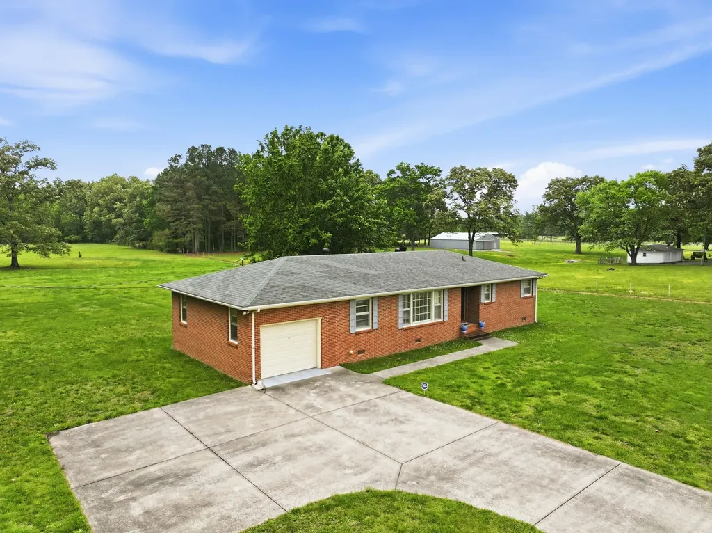 194 Hickory Drive Manchester TN 37355