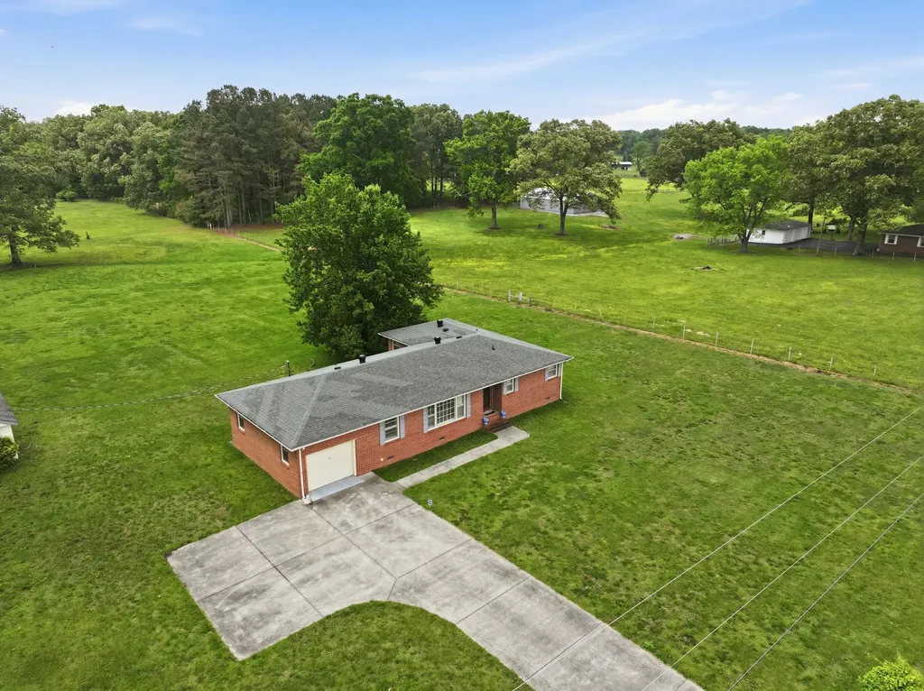 194 Hickory Drive Manchester TN 37355