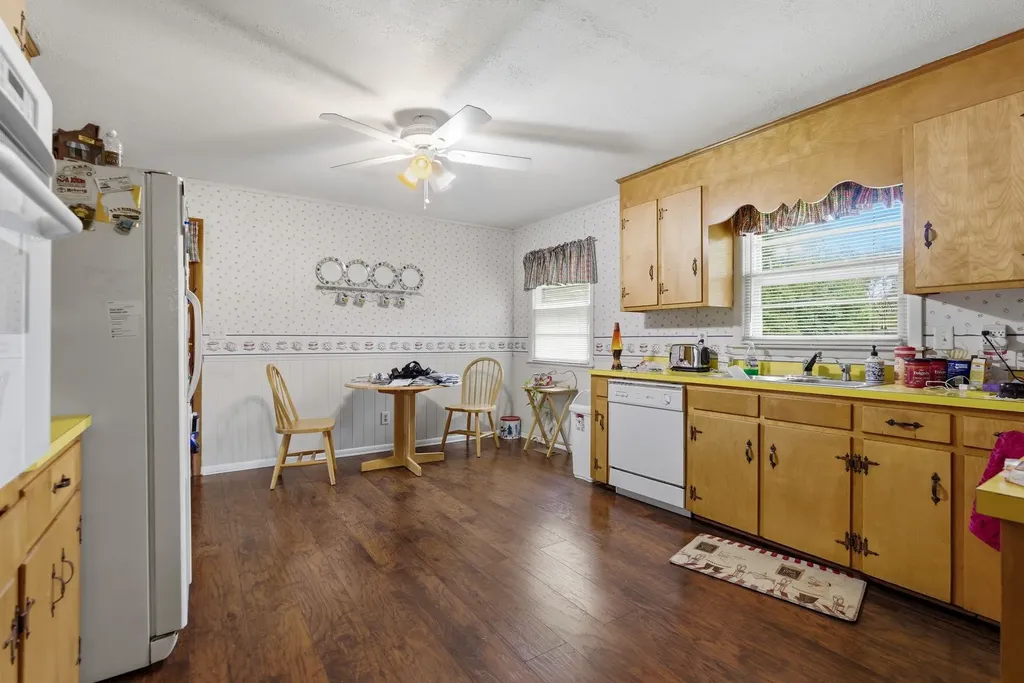 194 Hickory Drive Manchester TN 37355