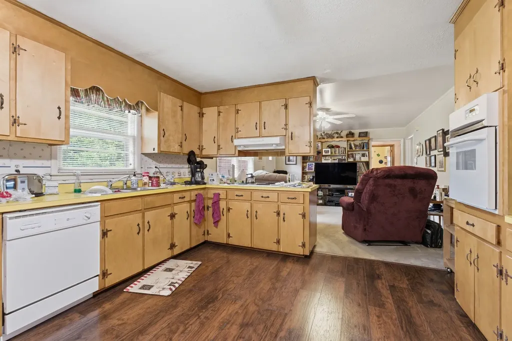 194 Hickory Drive Manchester TN 37355