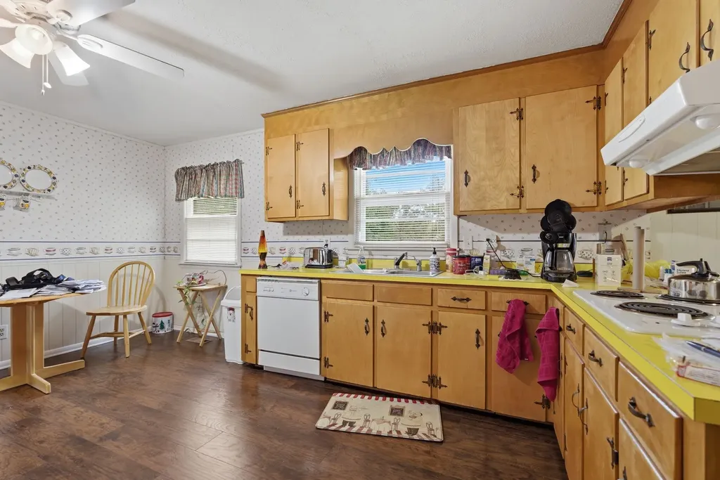 194 Hickory Drive Manchester TN 37355