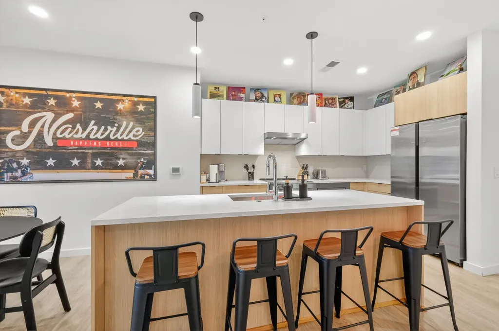 635 7th Ave, S Nashville TN 37203