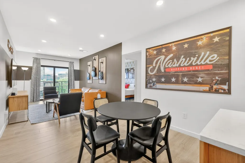 635 7th Ave, S Nashville TN 37203