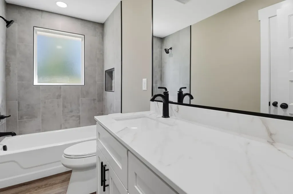 2525 Williamsport Pike Columbia TN 38401