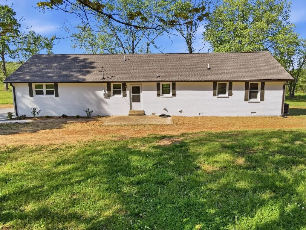 2525 Williamsport Pike Columbia TN 38401