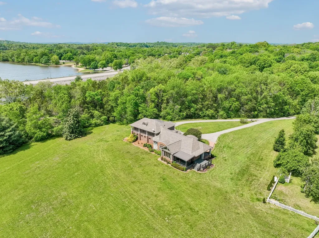 2836 Academy Road Lebanon TN 37087