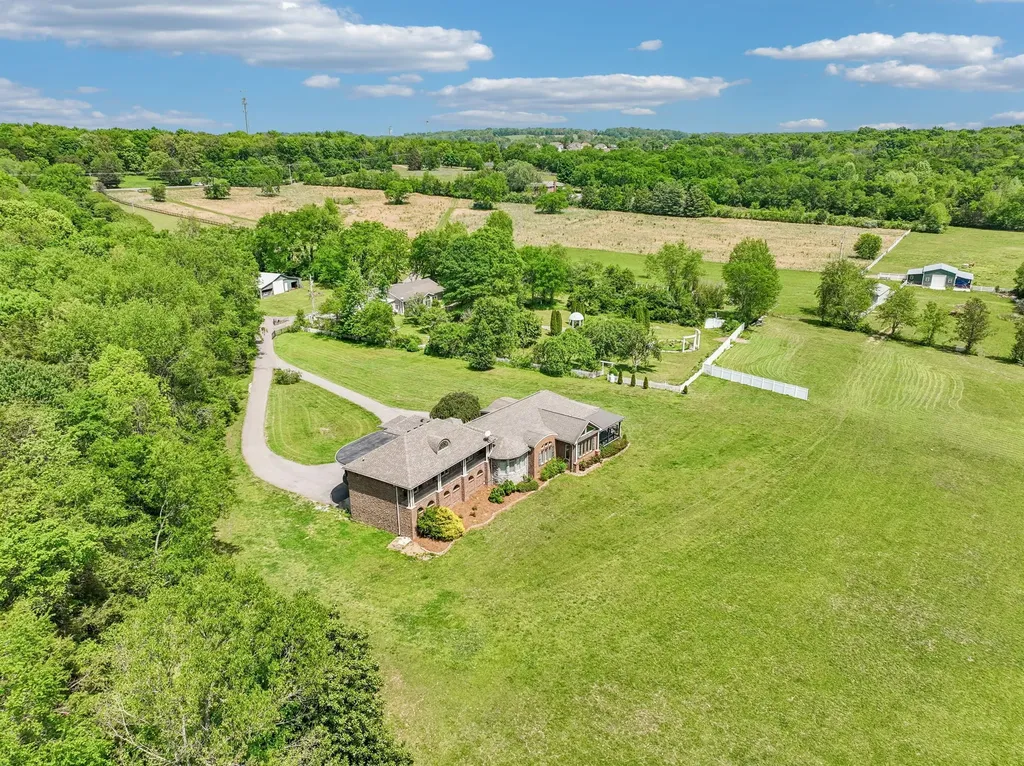 2836 Academy Road Lebanon TN 37087
