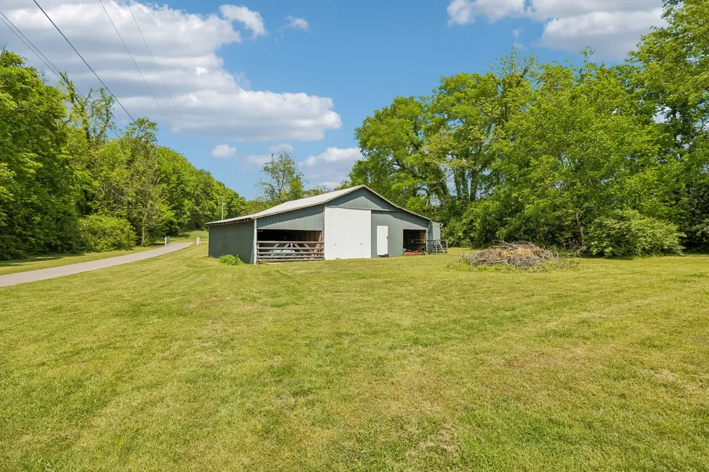 2836 Academy Road Lebanon TN 37087