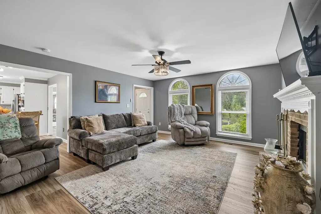 109 Rocky Drive Columbia TN 38401
