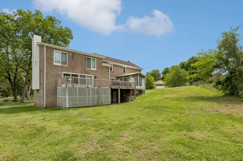 109 Rocky Drive Columbia TN 38401