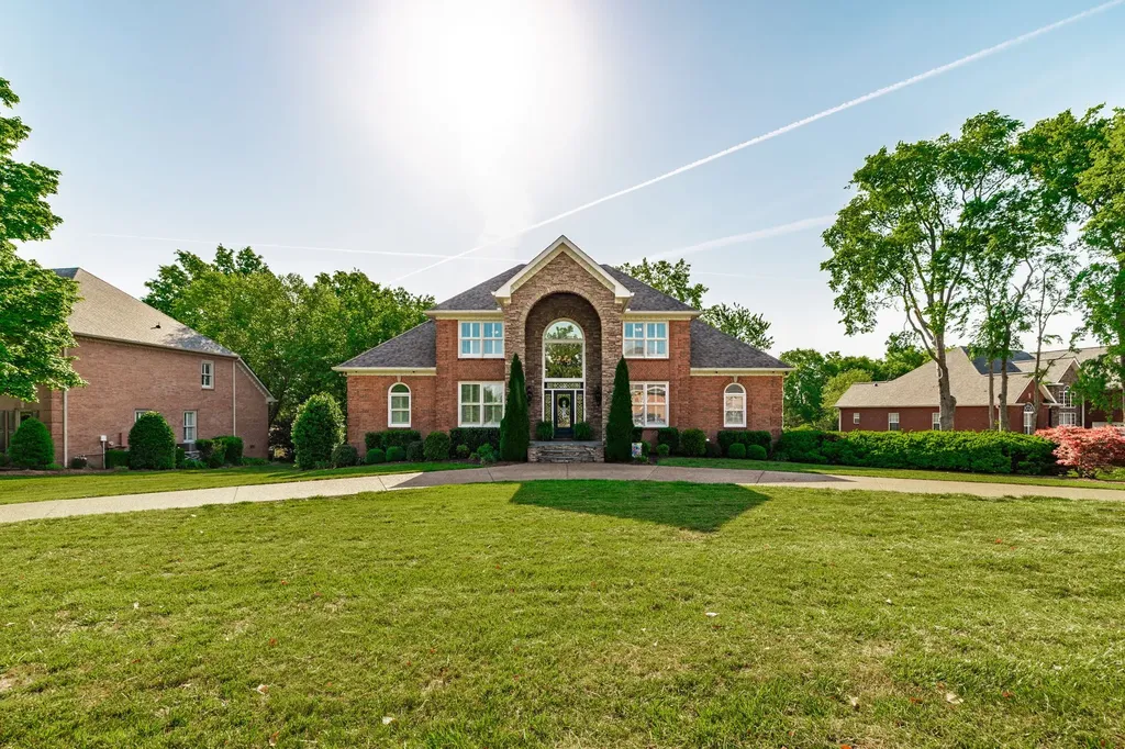 137 Mimosa Drive Gallatin TN 37066