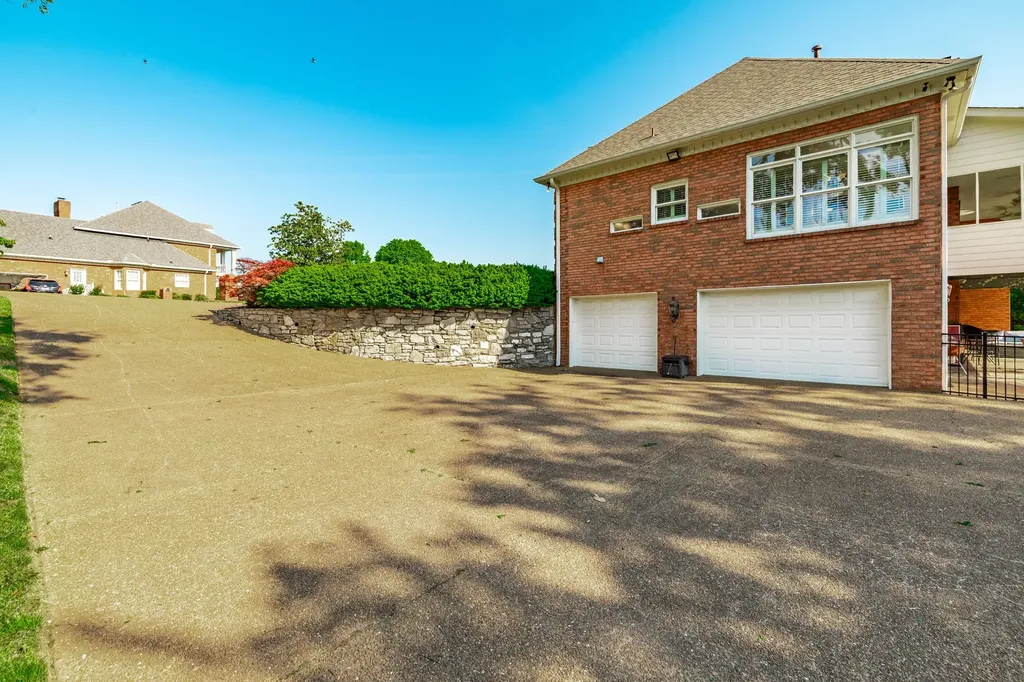 137 Mimosa Drive Gallatin TN 37066