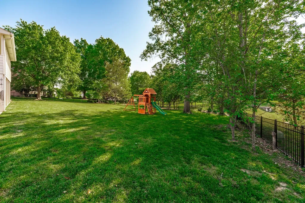 137 Mimosa Drive Gallatin TN 37066