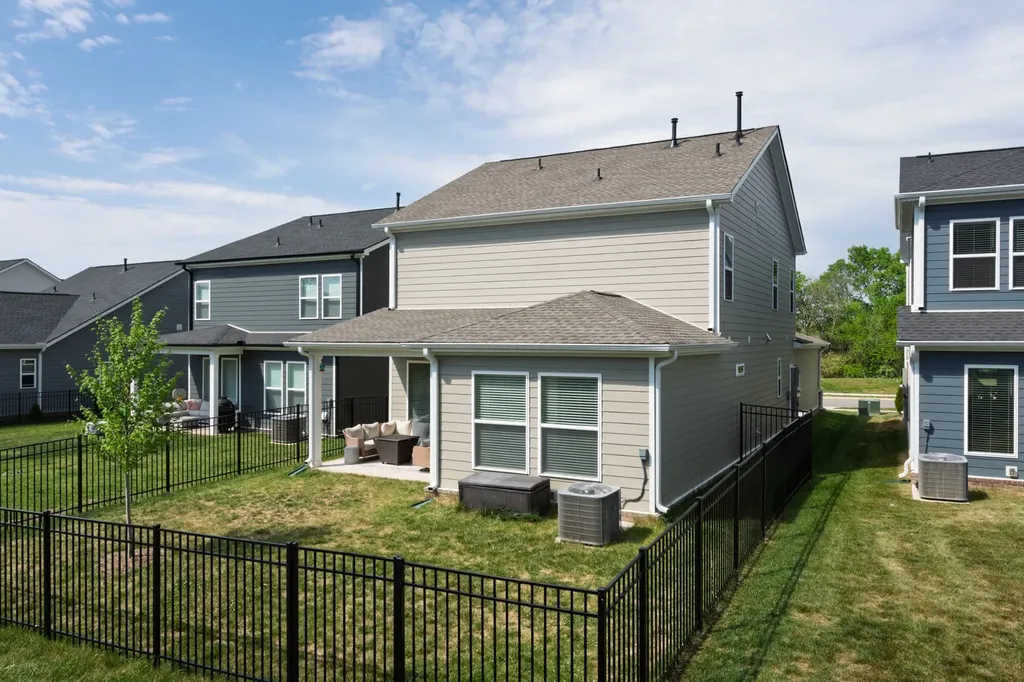 1200 Linn Cove Court Gallatin TN 37066