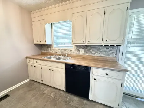 151 Netherwood Drive Jackson TN 38305
