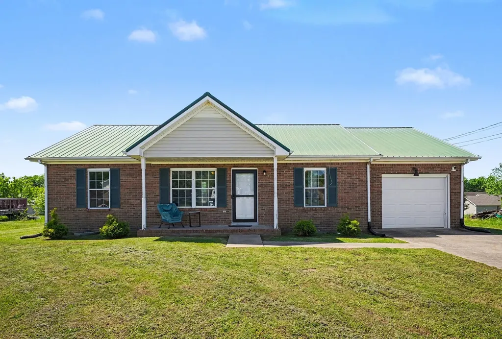 1272 Barbee Lane Clarksville TN 37042