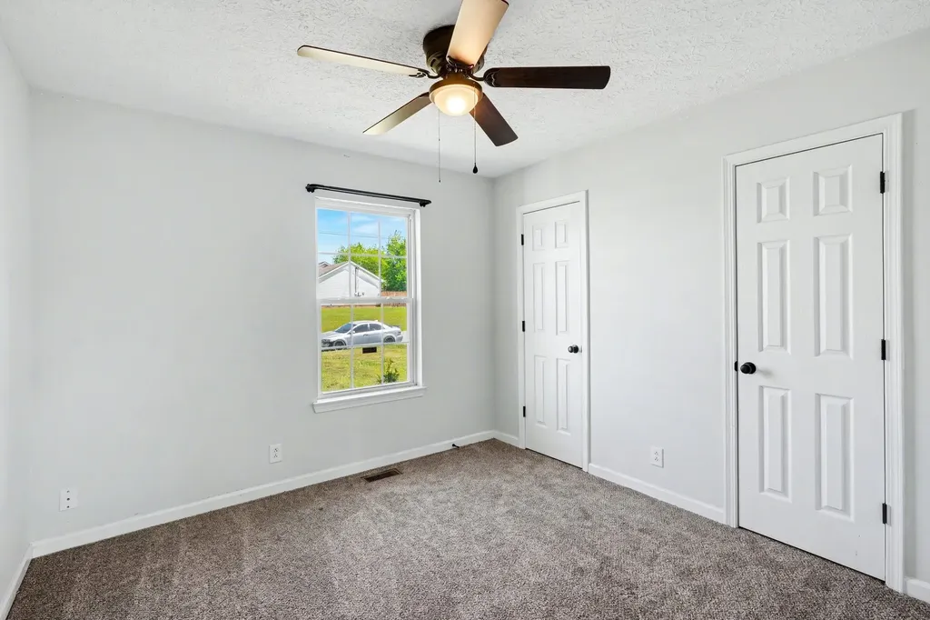 1272 Barbee Lane Clarksville TN 37042