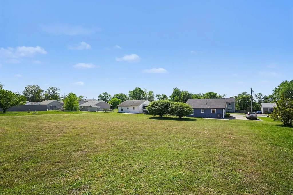 1272 Barbee Lane Clarksville TN 37042