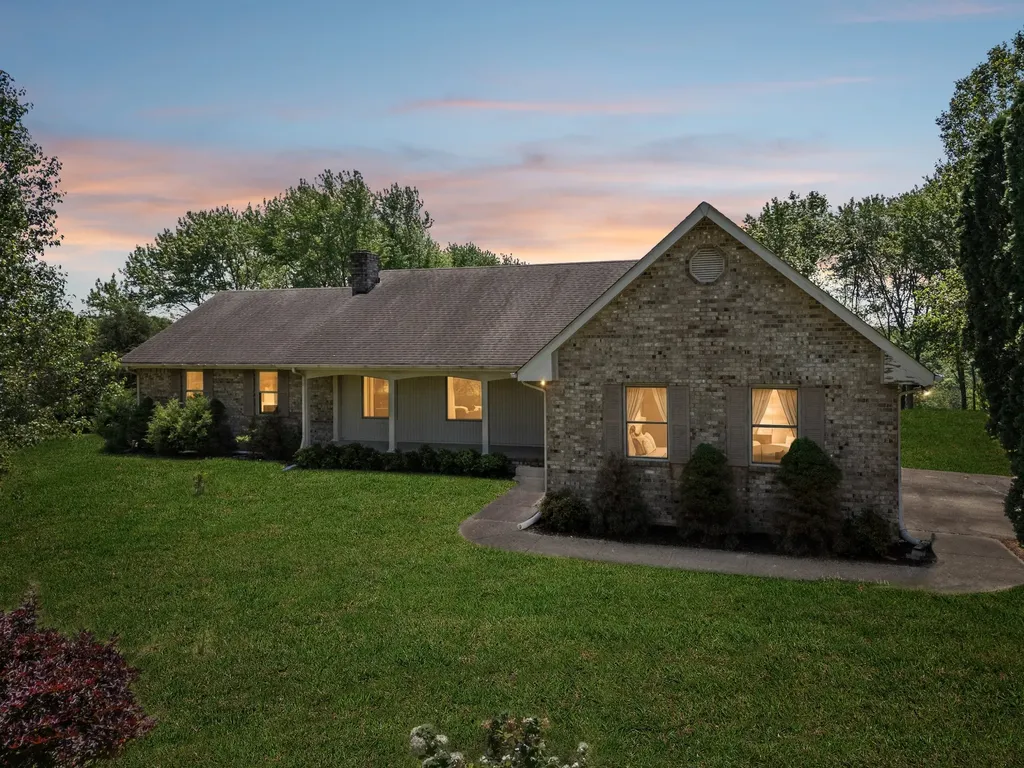 1690 Lawrence Lane Springfield TN 37172
