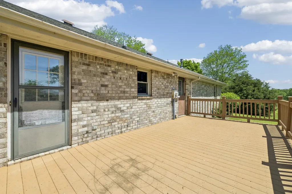 1690 Lawrence Lane Springfield TN 37172
