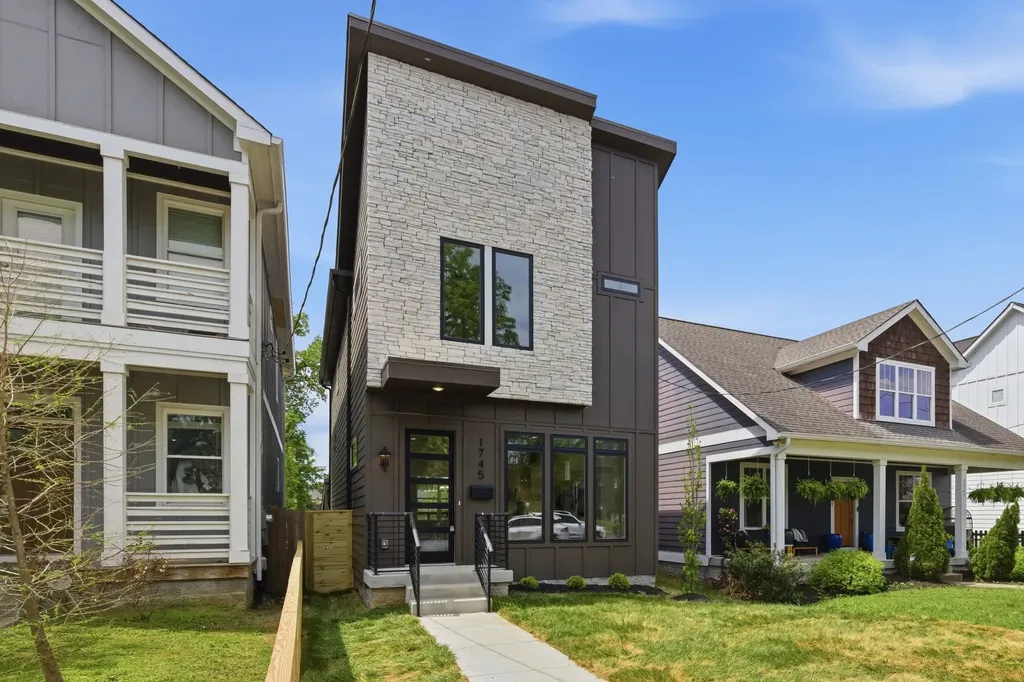 1745 16th Ave, N Nashville TN 37208