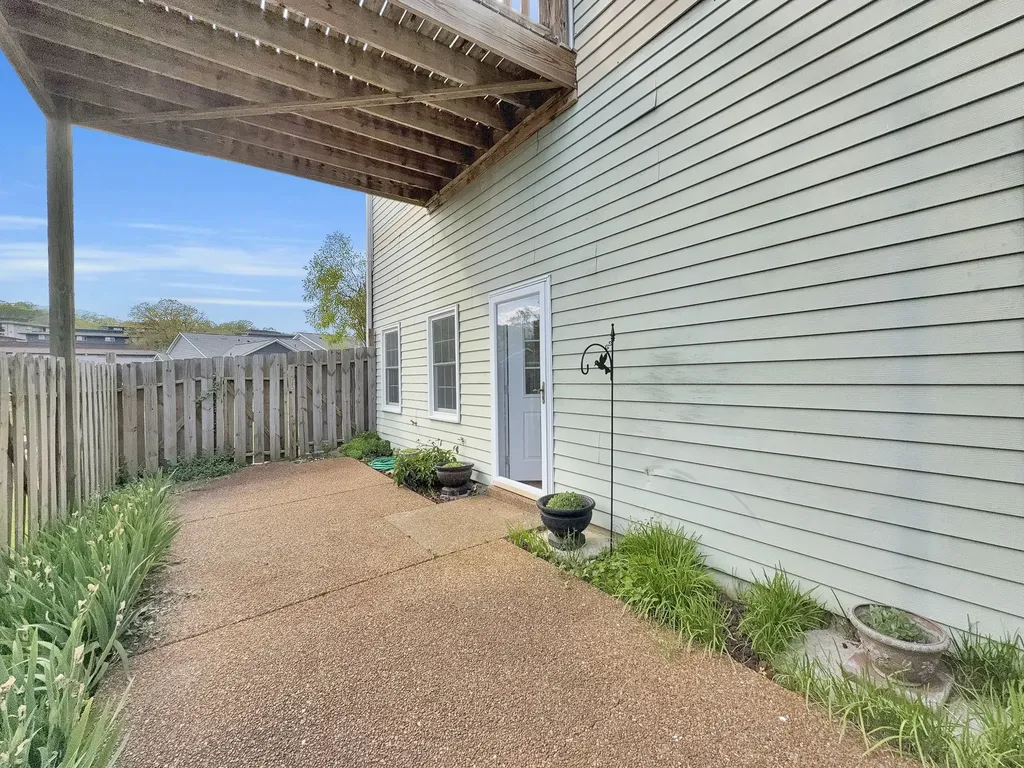 720 Mount Carmel Place Nashville TN 37205