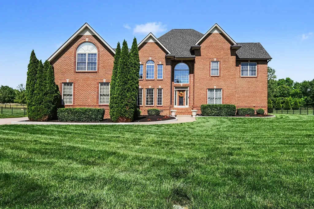 4147 Ironwood Drive Greenbrier TN 37073