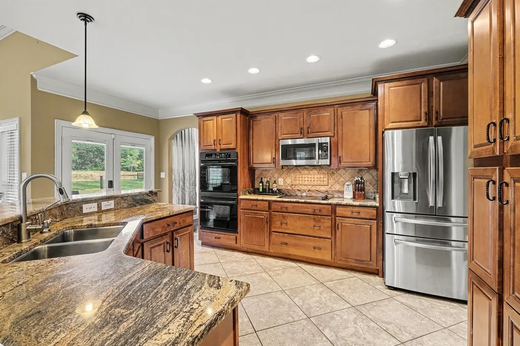 4147 Ironwood Drive Greenbrier TN 37073