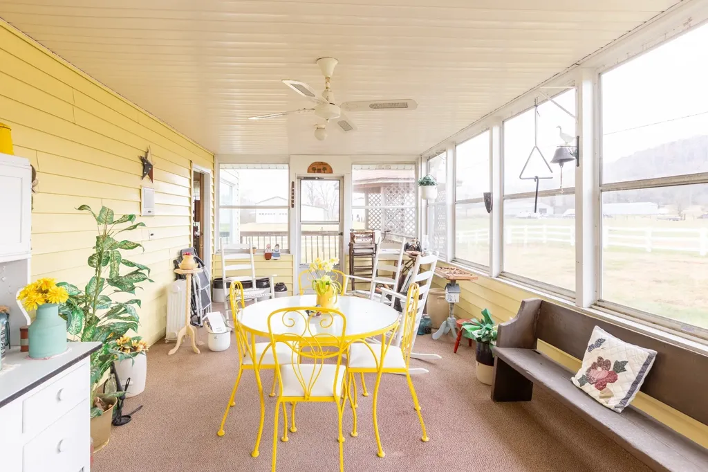 1041 Sandy Valley Road Hendersonville TN 37075