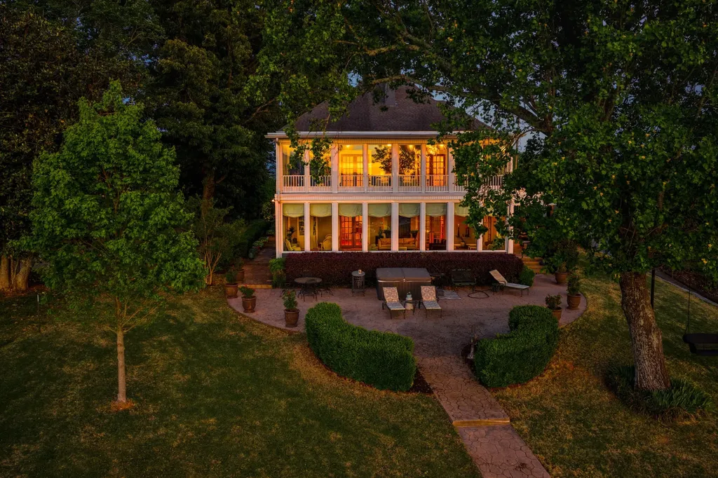 46 N Crest Road Chattanooga TN 37404