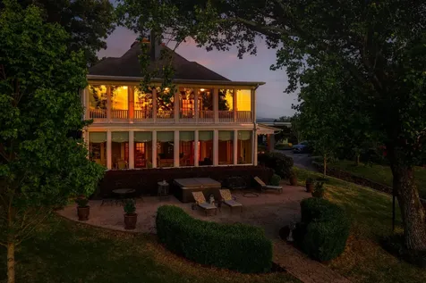 46 N Crest Road Chattanooga TN 37404