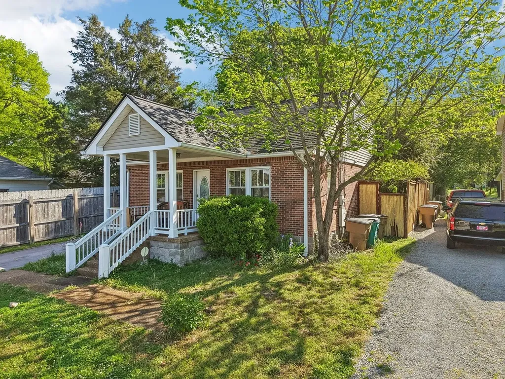 226 54th Ave, N Nashville TN 37209