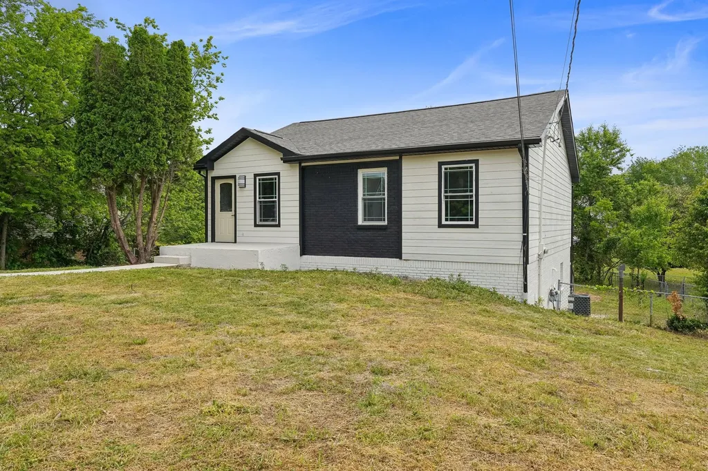 3405 Oak Lawn Drive Clarksville TN 37042