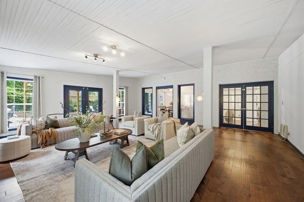 4824 Briarwood Drive Nashville TN 37211