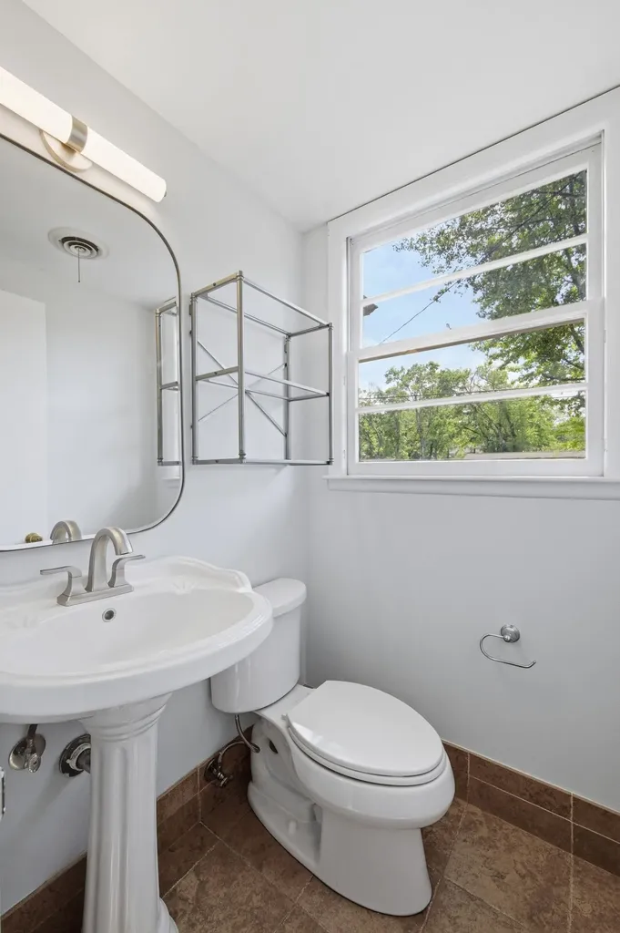 4824 Briarwood Drive Nashville TN 37211