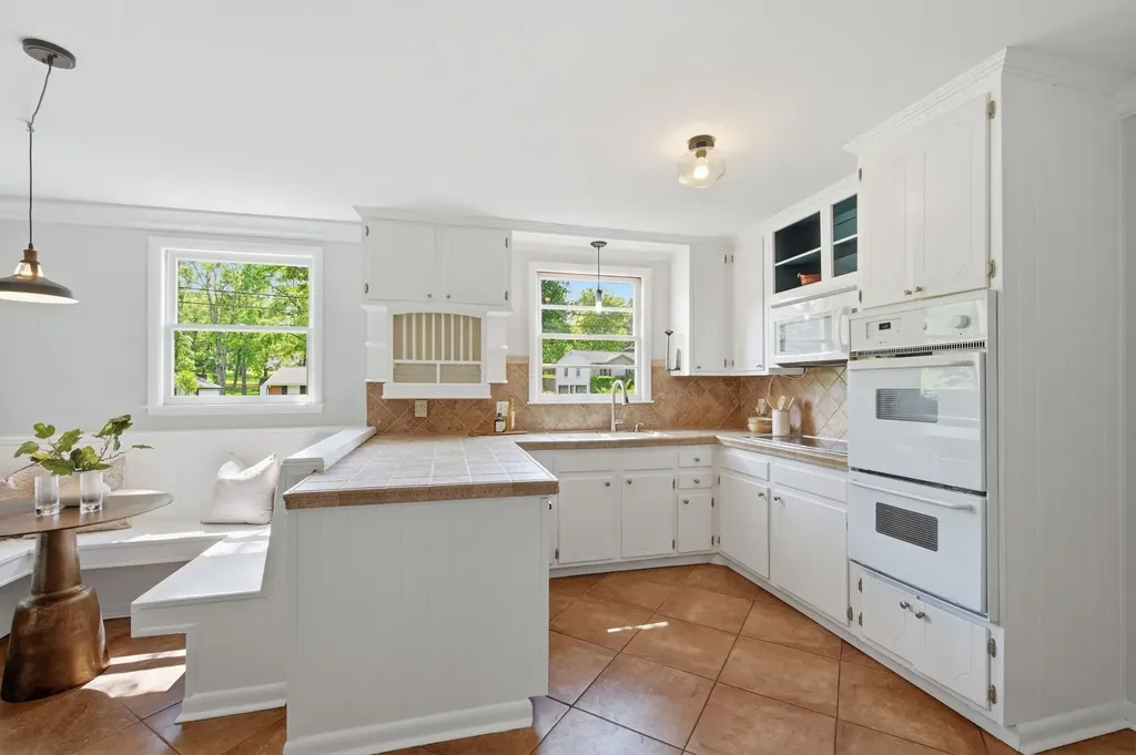 4824 Briarwood Drive Nashville TN 37211