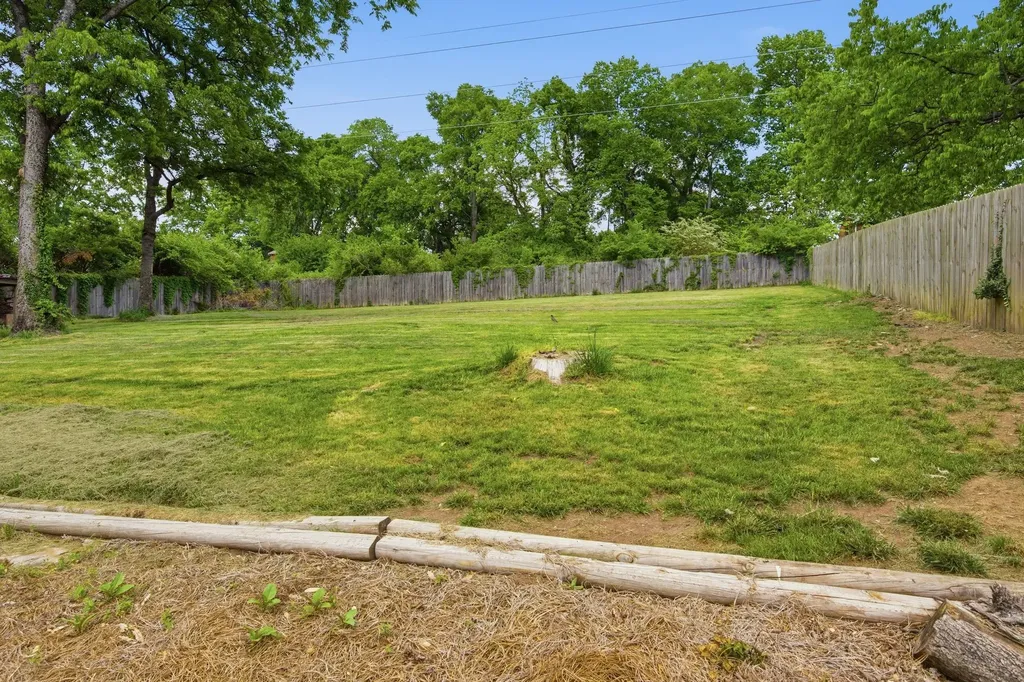 4824 Briarwood Drive Nashville TN 37211