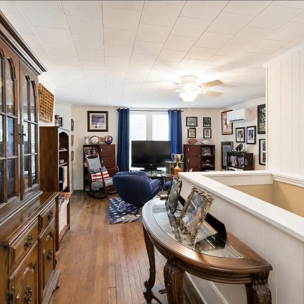 942 Mike Muncey Road Mcminnville TN 37110