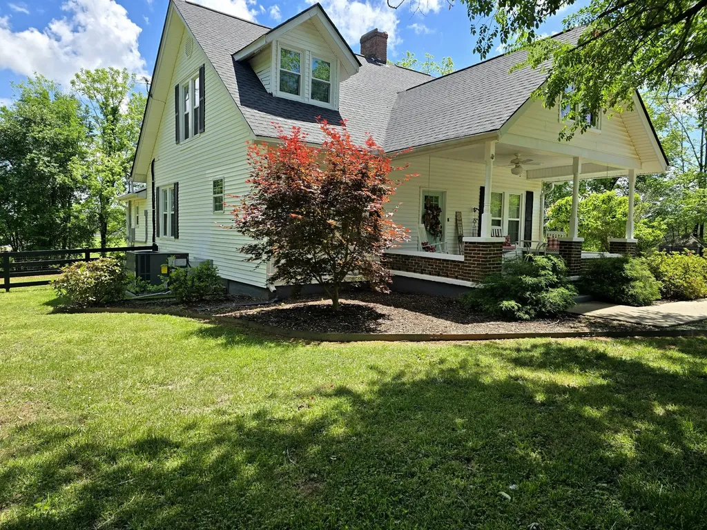 942 Mike Muncey Road Mcminnville TN 37110