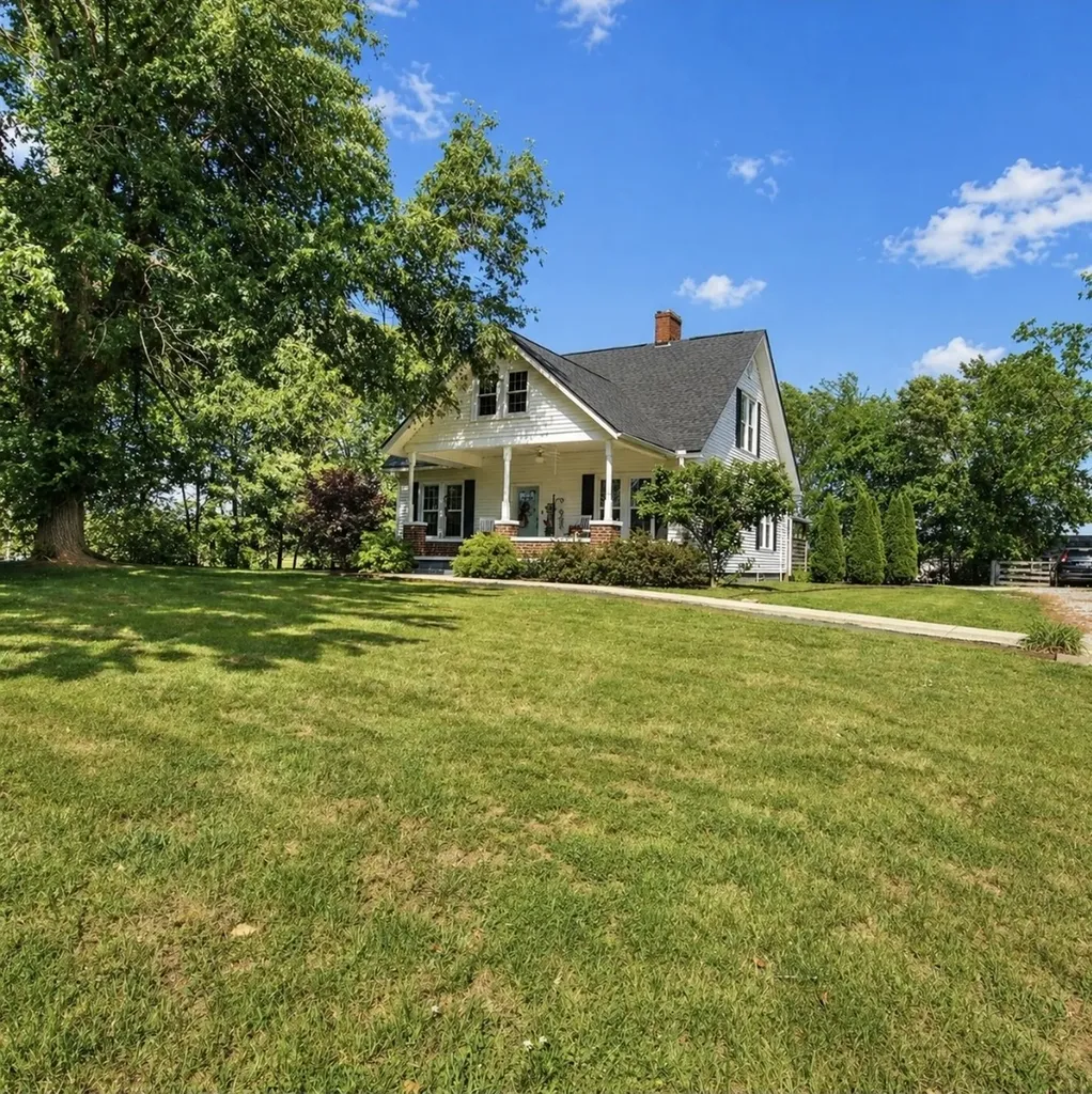 942 Mike Muncey Road Mcminnville TN 37110