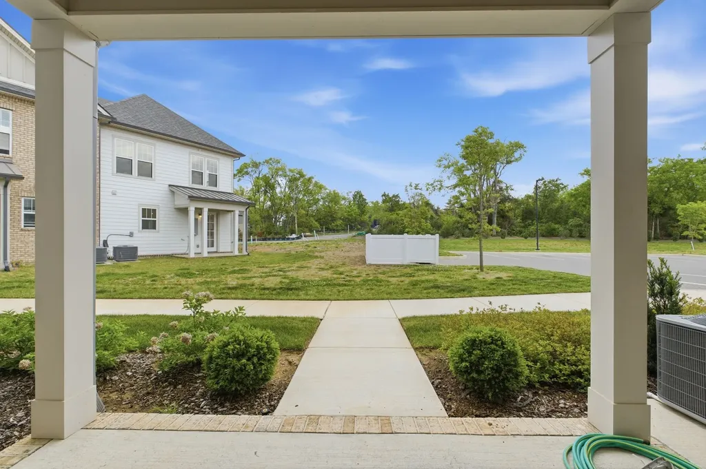 152 Nearwater Place Hendersonville TN 37075