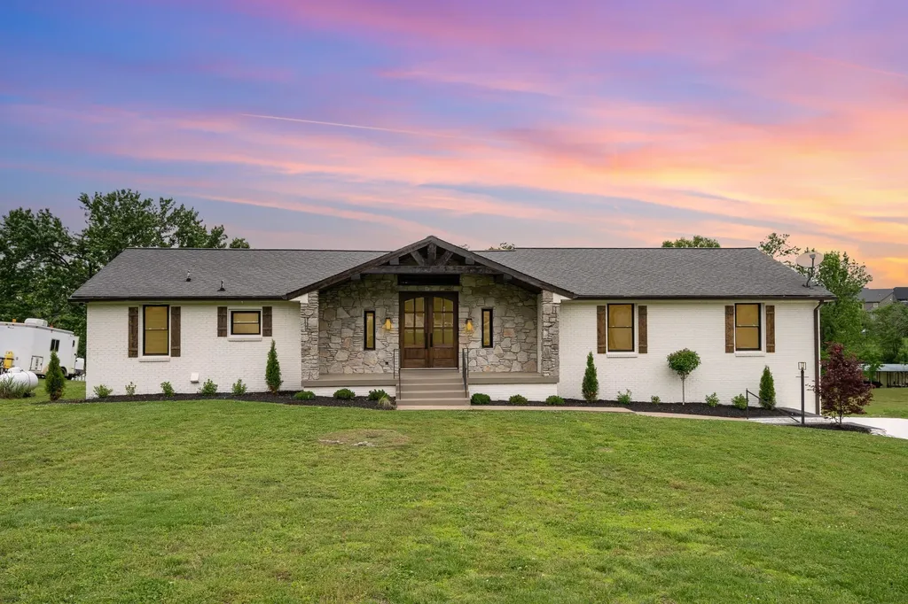 95 Short Drive Mount Juliet TN 37122