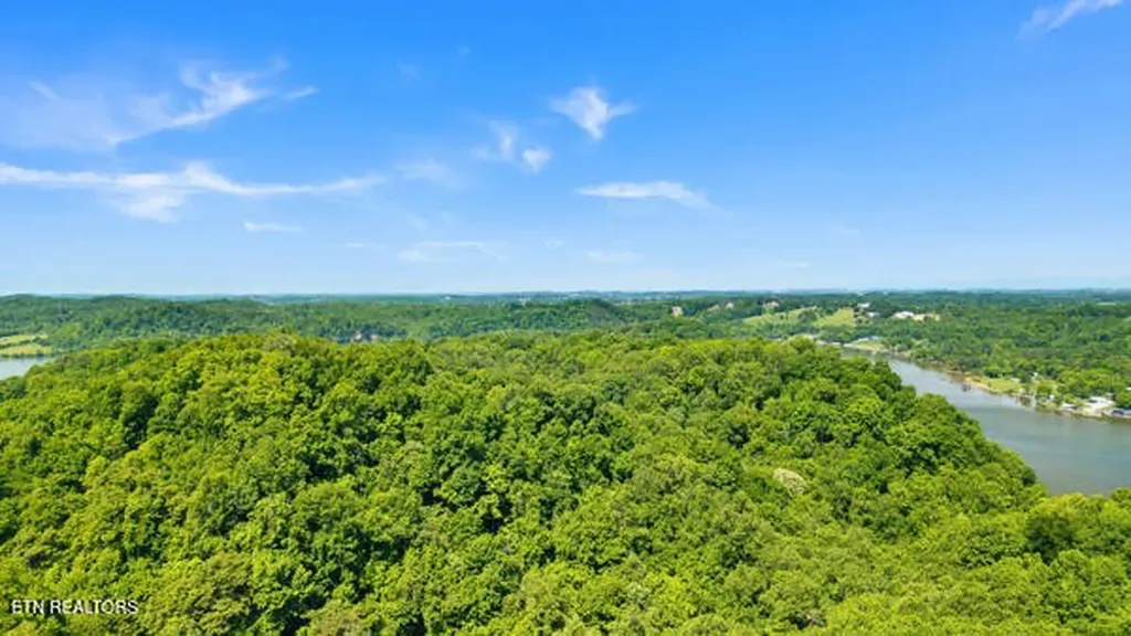 2050 Jones Bend Road Louisville TN 37777