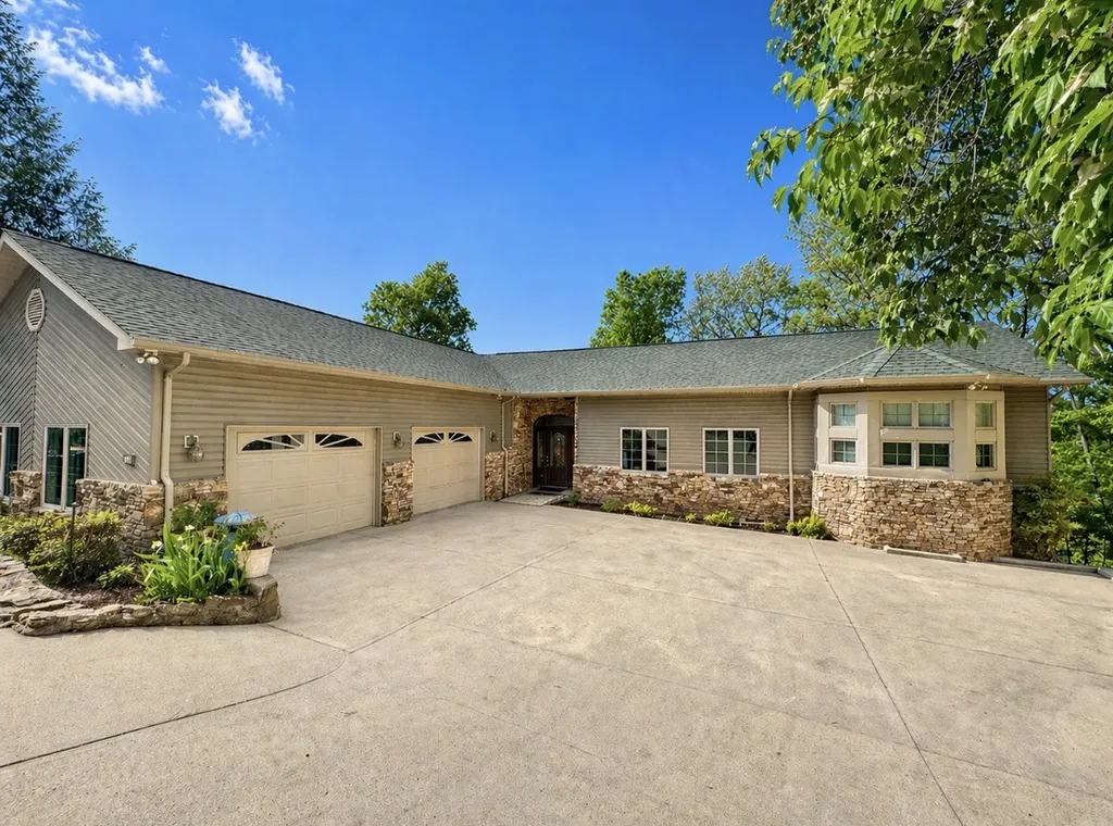 43 Markham Terrace Crossville TN 38558