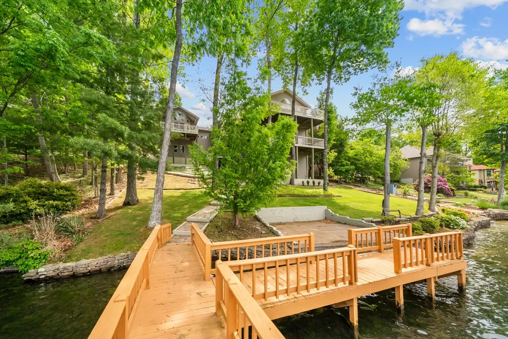 43 Markham Terrace Crossville TN 38558