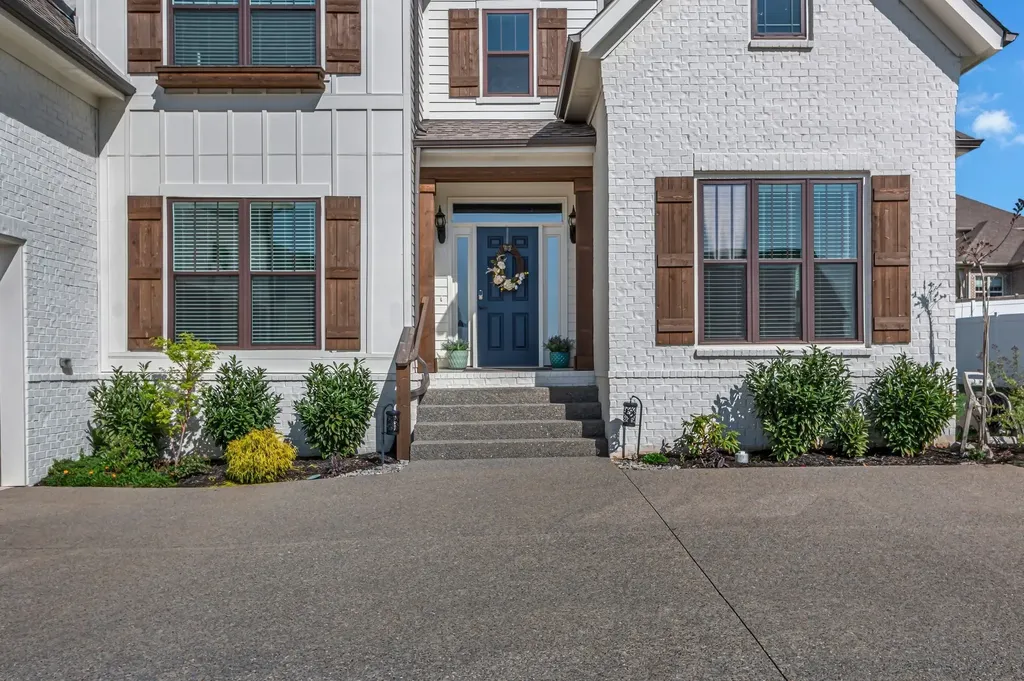 8009 Brightwater Way Spring Hill TN 37174