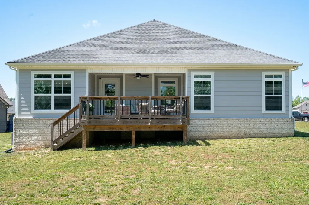 929 Frog Gip Pond Court Clarksville TN 37043