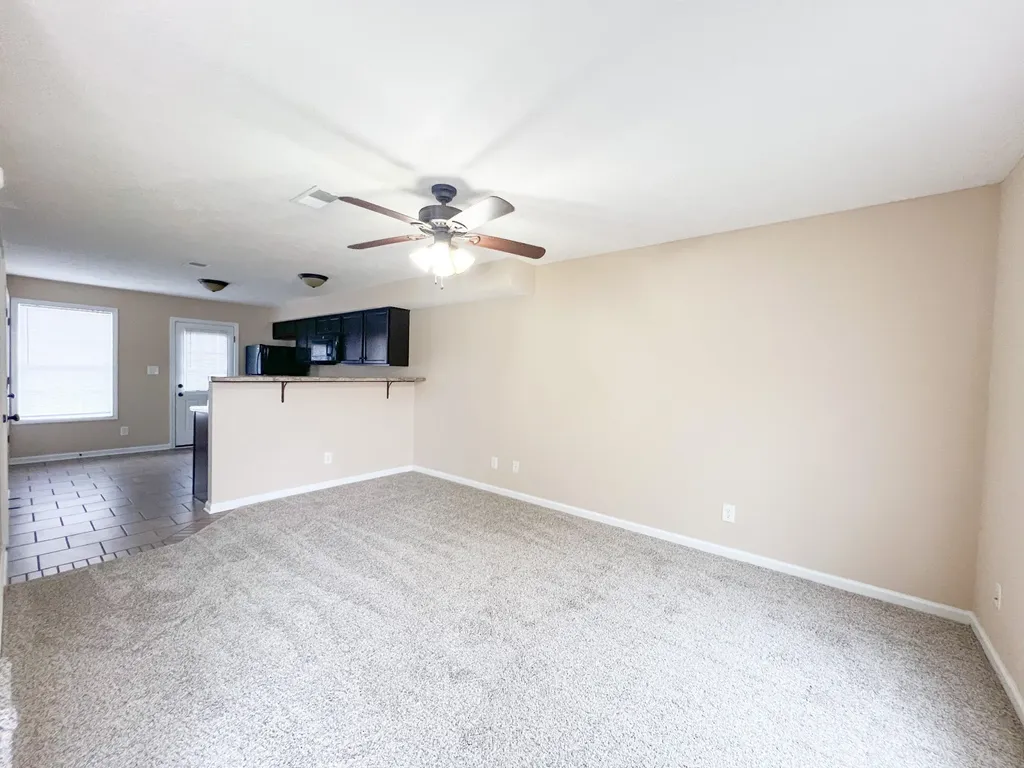 685 Oliver Loop Clarksville TN 37040