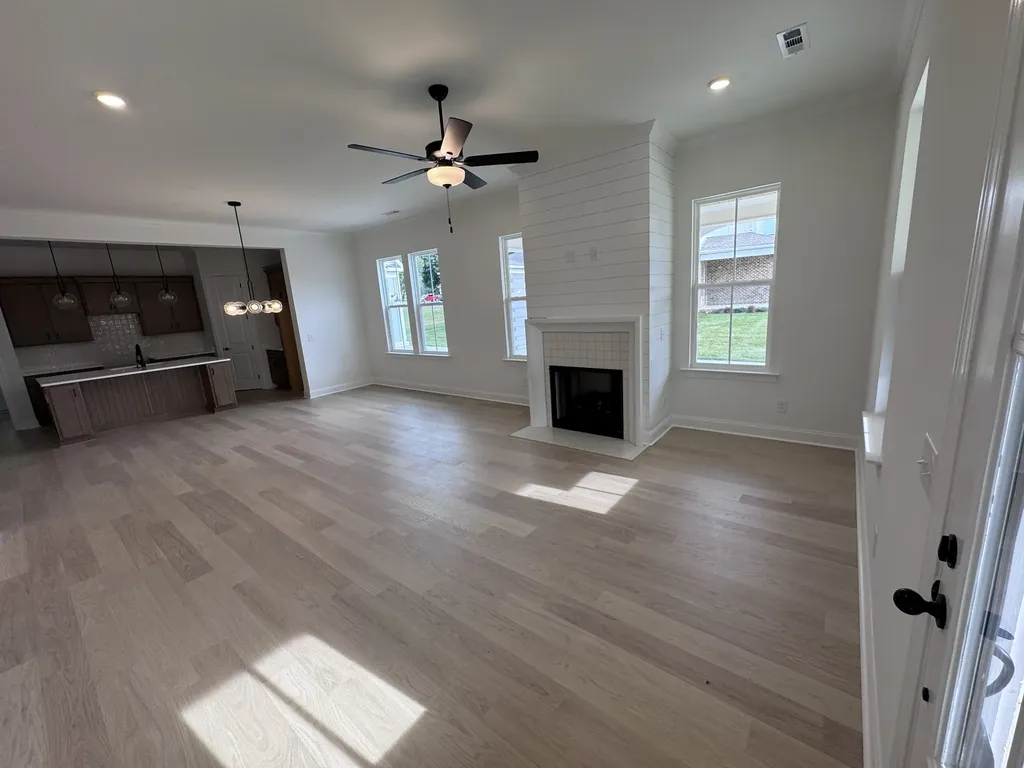 6159 Worthington Road Columbia TN 38401